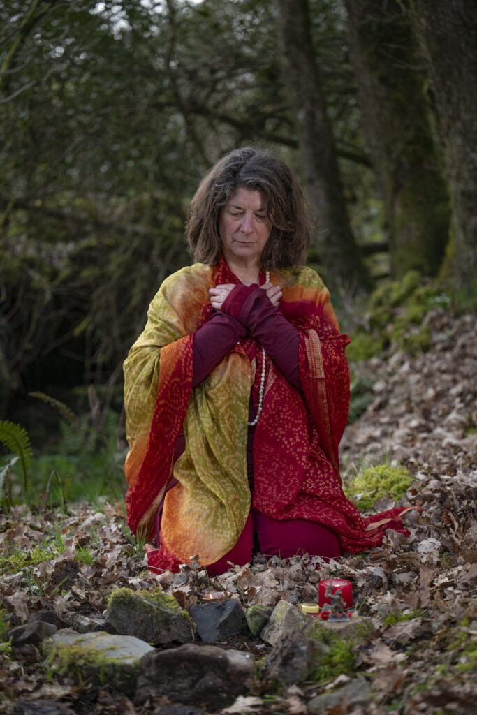 Virginia-Compton-rettreat-day-devon-ayurveda-wellness-yoga-nidra-sound-massage