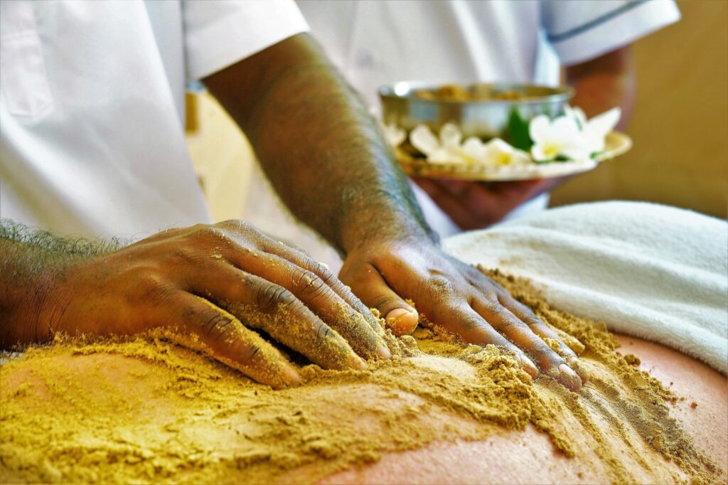 Udvarthanam-virginia-compton-wellness-ayurveda-devon-panchakarma-detox-massage